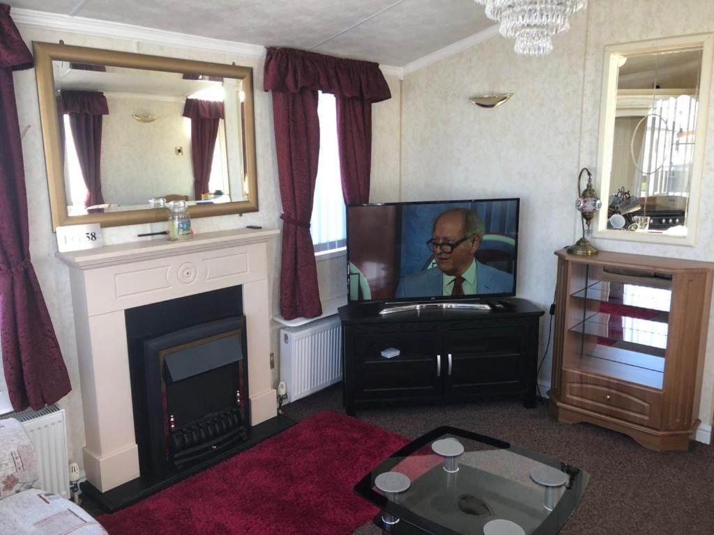 Pg58 2 Bed Caravan Golden Palm Chapel St Leonards Kültér fotó